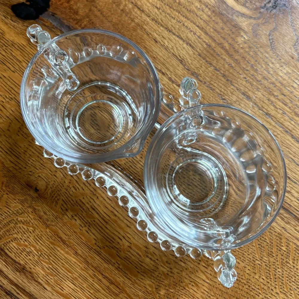Vintage Candlewick Sugar and Creamer set with matching underplate! - Picture 2 of 9